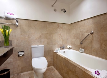 Deluxe Room, 1 King Bed