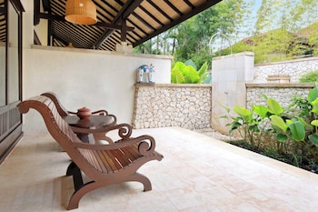 Room, 1 King Bed, Terrace (Tropical,1 King Bed, Beach Wing)
