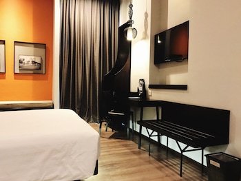 Classic Room, 1 King Bed