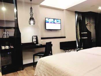 Superior Room, 2 Twin Beds, City View (Classic)