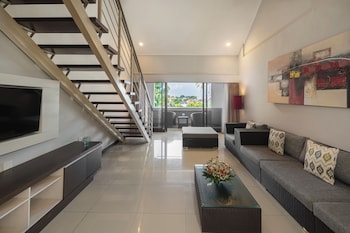 3 Bedrooms Suites with Loft