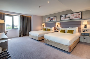 Deluxe Room, 2 Queen Beds, River View