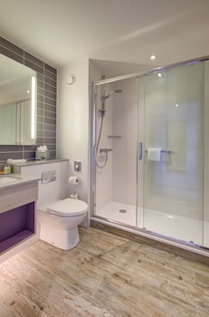 Deluxe Room, 1 King Bed