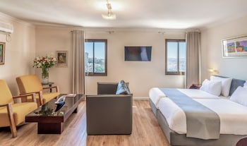 Suite, 2 Twin Beds