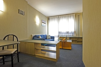 Standard Room, 2 Twin Beds, Smoking