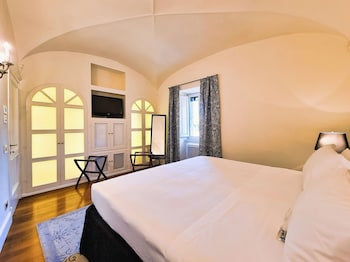 Deluxe Apartment, Annex Building
