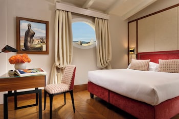 Deluxe Double or Twin Room (Premium Signoria View)