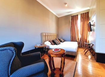 Superior Apartment, Annex Building