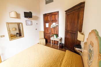 Classic Single Room