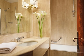 Executive Triple Room
