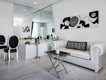 Superior Suite, Hot Tub (Spa access)