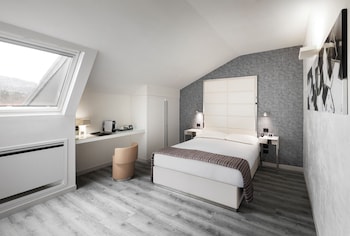 Classic Double or Twin Room