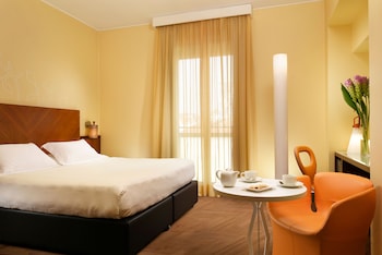 Superior Double Room, City View