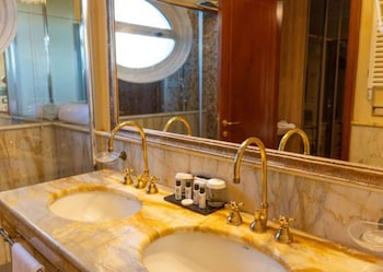 Romantic Suite, Terrace
