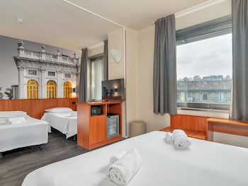 Standard Quadruple Room, Accessible, Non Smoking