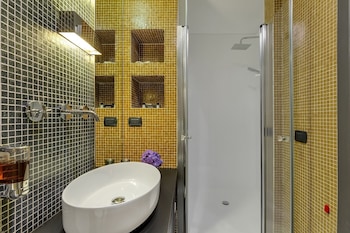 Deluxe Double Room, Courtyard View