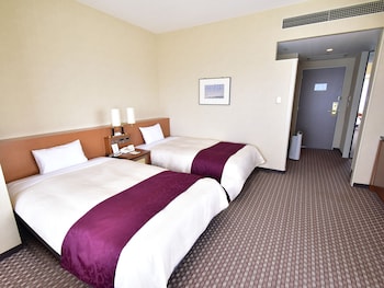 Superior Twin Room, Non Smoking, Corner