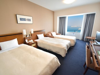 Triple Room, Non Smoking (Superior Twin + 1 Extra Bed)