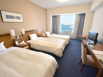 Triple Room, Non Smoking (Superior Twin + 1 Extra Bed)