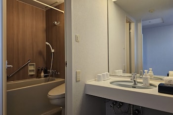 Setouchi Resort Floor King Room, Non Smoking (11-15F) (For Single Use Only)