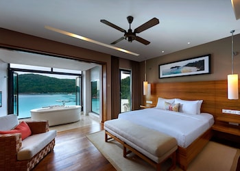 Cliff - Bay Suite