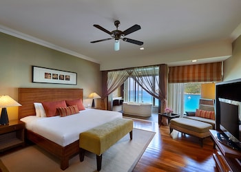 Cliff Premier Suite