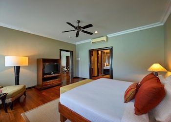 Cliff Premier Suite