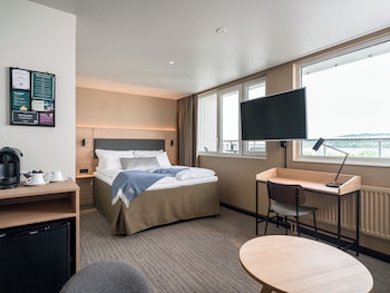 Deluxe Room, Balcony