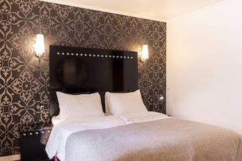 Double Room (Compact)