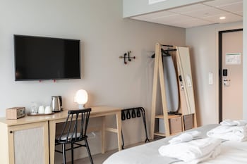 Deluxe Room, Double or Twin