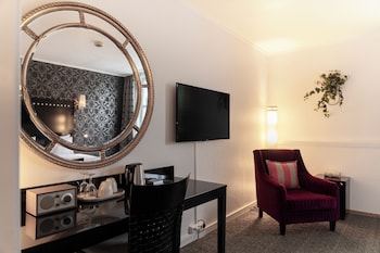 Double Room (Compact)