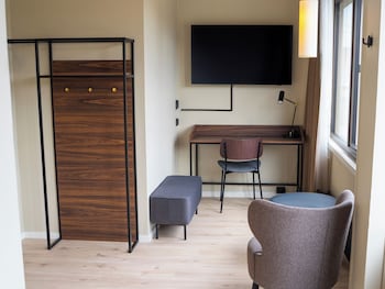 Single Room, Non Smoking (Compact)