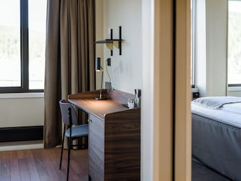 Family Room, Non Smoking (3 Twin Beds)