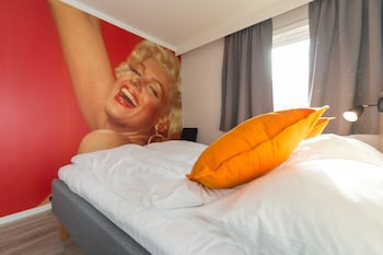 Twin Room (Moderate)