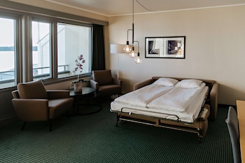 Superior Room (King)