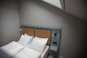 Double Room (Compact)