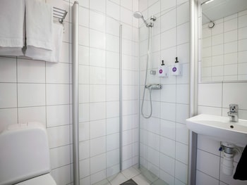 Single Room (Compact)