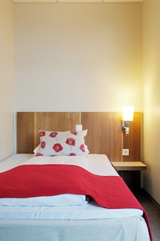 Single Room (Compact)