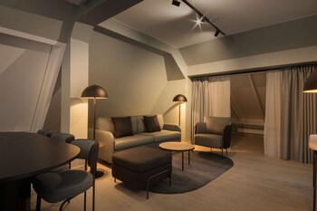 Suite (Master)