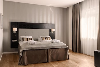 Junior Suite, 2 Twin Beds, Non Smoking