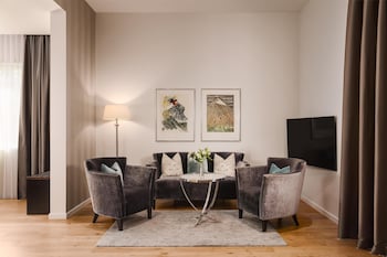 Junior Suite, 2 Twin Beds, Non Smoking
