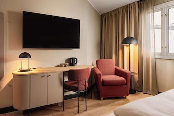 Superior Room, 1 King Bed