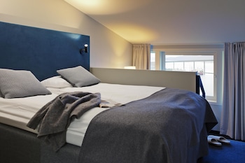Superior Room, 1 Queen Bed