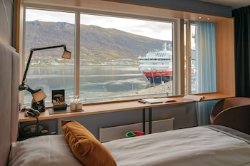 Superior Room, 1 King Bed