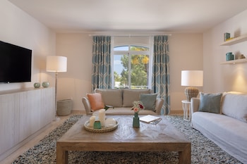 Apartment, 2 Bedrooms (Outside Resort)