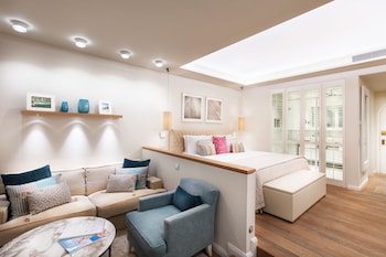Deluxe Room, Garden View