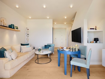 Suite (Townhouse)