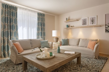Apartment, 2 Bedrooms (Outside Resort)