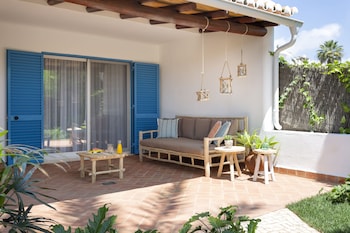 Studio (Outside Resort)