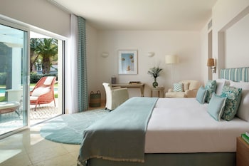Villa (AlMar)